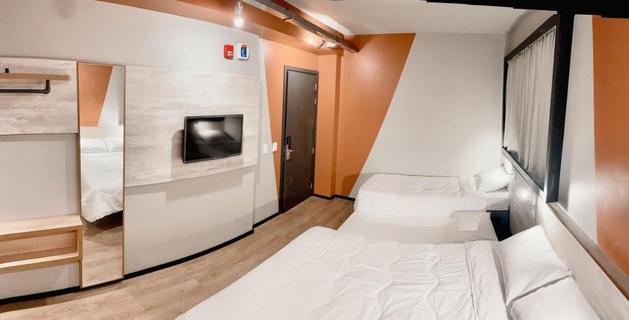 Ibis Budget Balneário Camboriú Buitenkant foto
